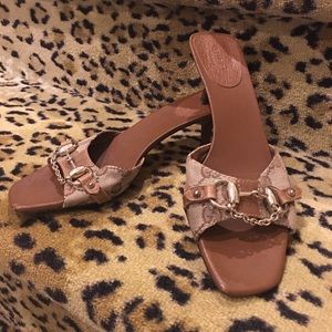 Gucci Low-Heeled Sandal